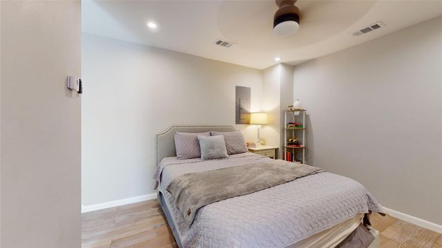 1410 Hyde Park Boulevard 104, Houston, TX 77006