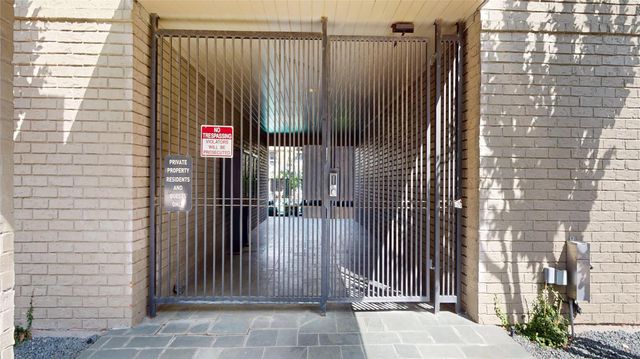 1410 Hyde Park Boulevard 104, Houston, TX 77006