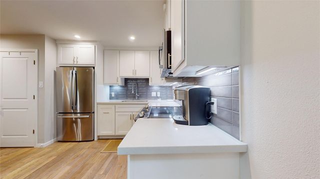 1410 Hyde Park Boulevard 104, Houston, TX 77006