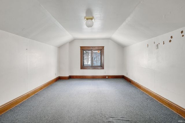 1238 Diamond Avenue, South Bend, IN 46628