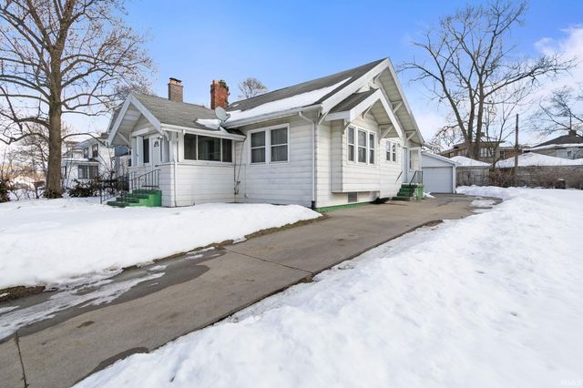 1238 Diamond Avenue, South Bend, IN 46628