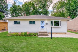 23575 Carriage Lane, North Olmsted, OH 44070