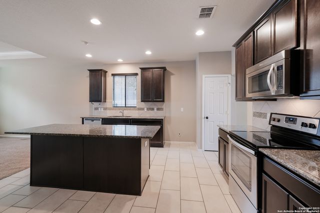 602 Trinity Meadow, San Antonio, TX 78260