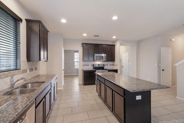 602 Trinity Meadow, San Antonio, TX 78260
