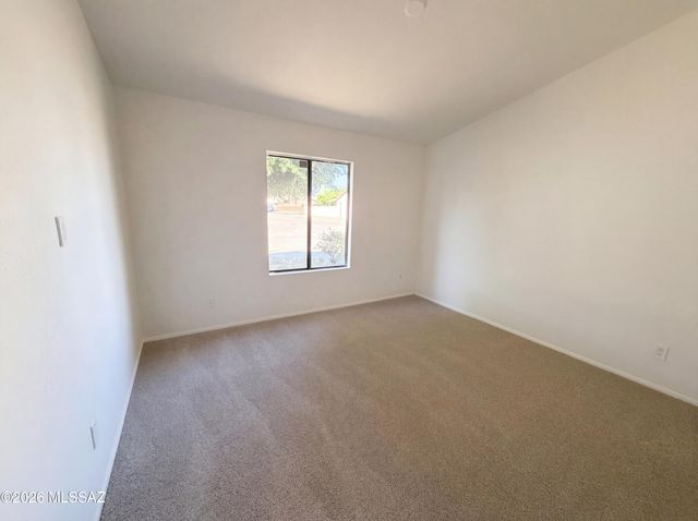 8049 S Carbury Way, Tucson, AZ 85747