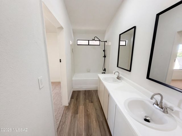 8049 S Carbury Way, Tucson, AZ 85747