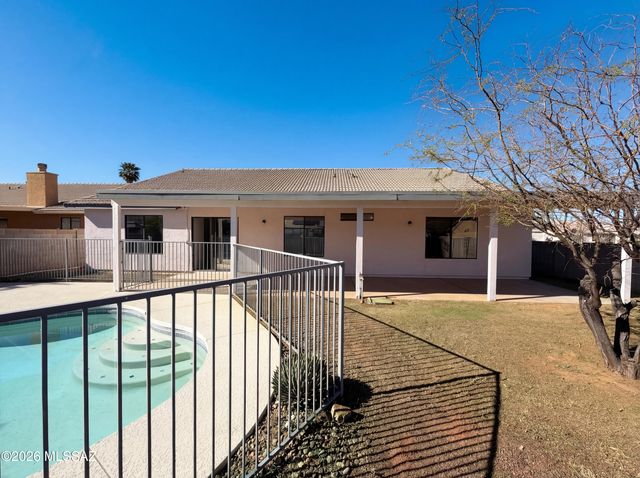 8049 S Carbury Way, Tucson, AZ 85747