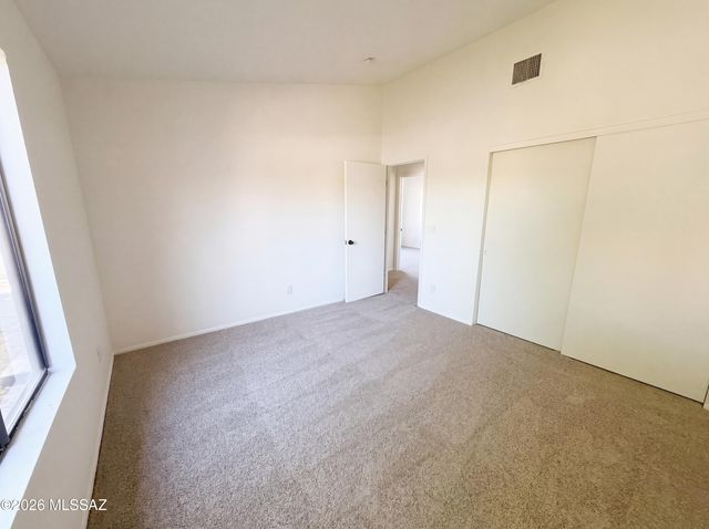 8049 S Carbury Way, Tucson, AZ 85747