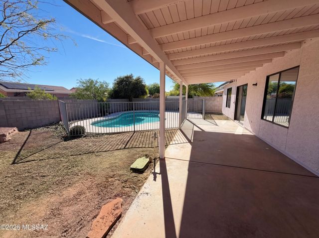 8049 S Carbury Way, Tucson, AZ 85747