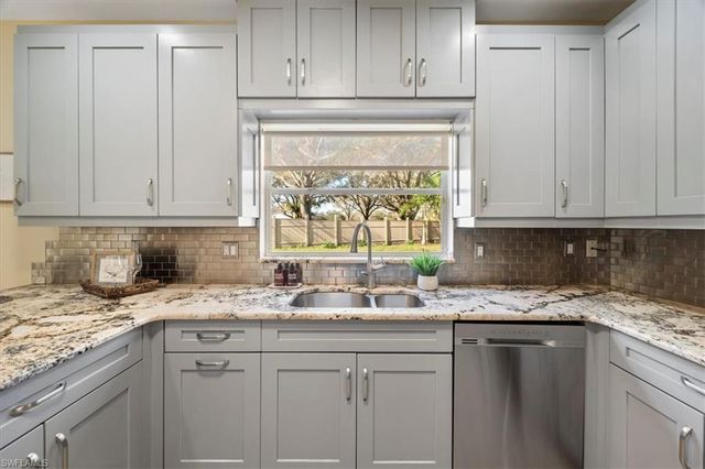 12341 Eagle Pointe CIR, Fort Myers, FL 33913