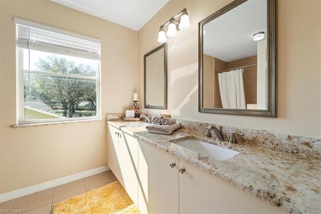 12341 Eagle Pointe CIR, Fort Myers, FL 33913