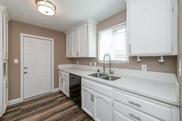4516 N Anna Street, Fresno, CA 93726
