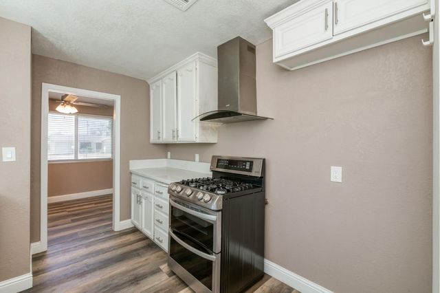 4516 N Anna Street, Fresno, CA 93726