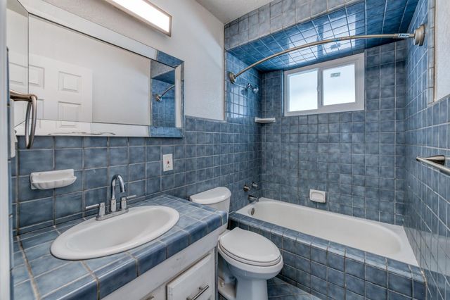 4516 N Anna Street, Fresno, CA 93726