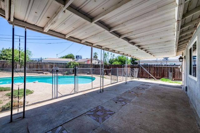 4516 N Anna Street, Fresno, CA 93726
