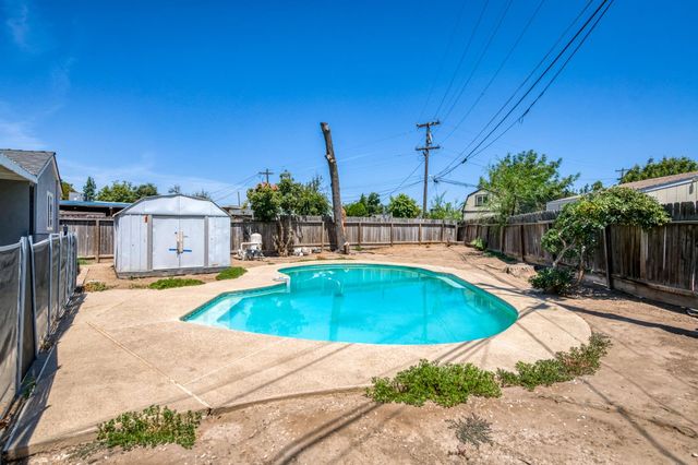 4516 N Anna Street, Fresno, CA 93726