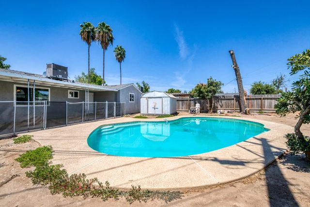 4516 N Anna Street, Fresno, CA 93726