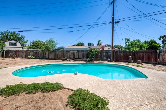 4516 N Anna Street, Fresno, CA 93726