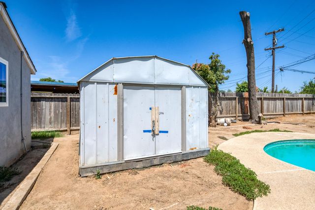 4516 N Anna Street, Fresno, CA 93726