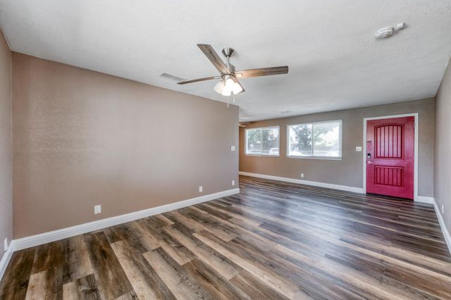 4516 N Anna Street, Fresno, CA 93726