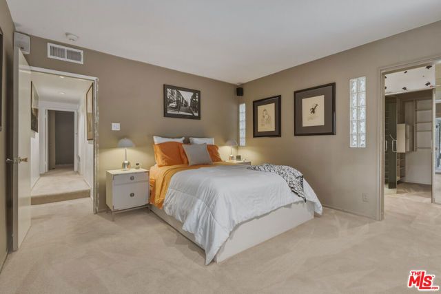 3553 Summerfield Drive, Los Angeles, CA 91423