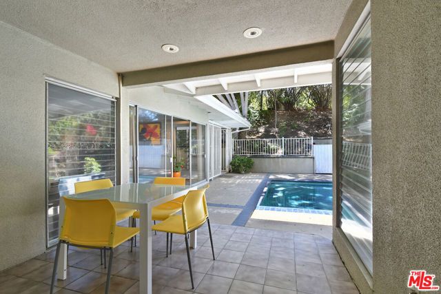 3553 Summerfield Drive, Los Angeles, CA 91423