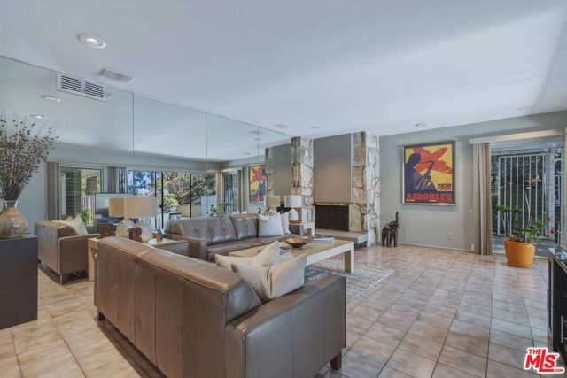 3553 Summerfield Drive, Los Angeles, CA 91423