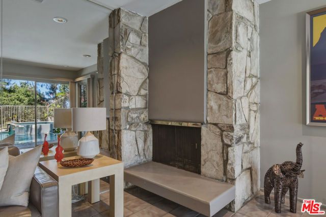3553 Summerfield Drive, Los Angeles, CA 91423