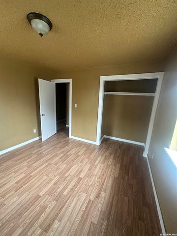 510 Riley, Seguin, TX 78155