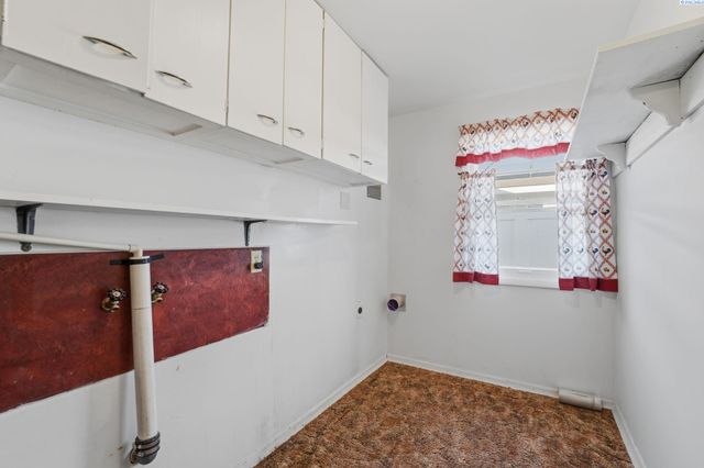 514 S Ivy St, Kennewick, WA 99337