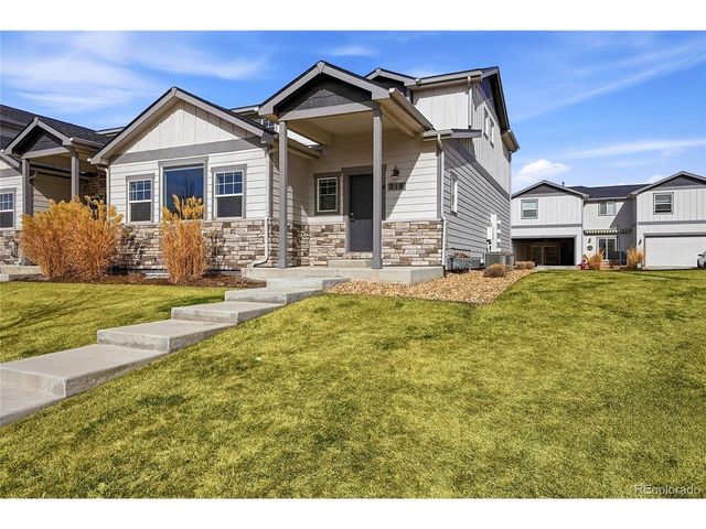 218 E Chestnut St 4, Windsor, CO 80550