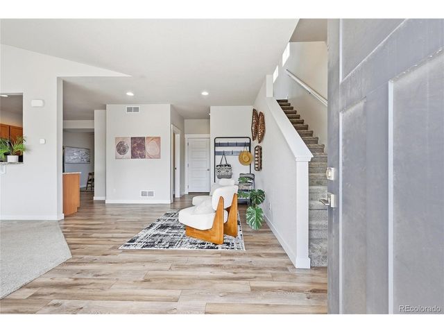 218 E Chestnut St 4, Windsor, CO 80550