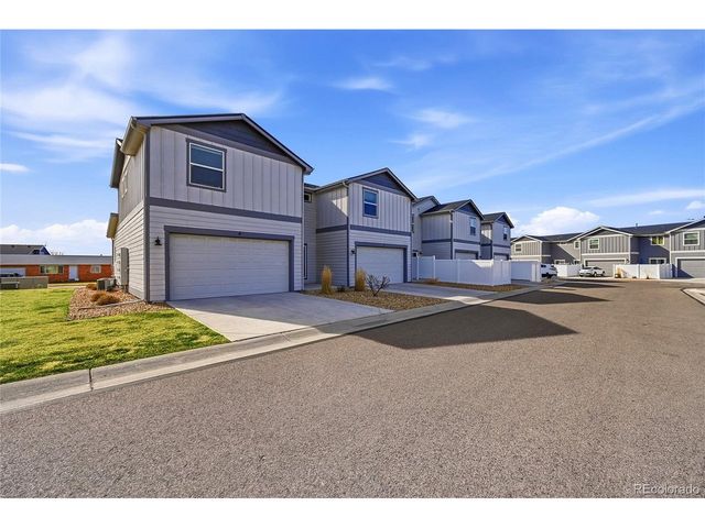 218 E Chestnut St 4, Windsor, CO 80550