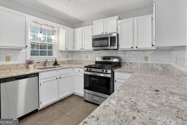 31 Sweetwater Pass, Powder Springs, GA 30127