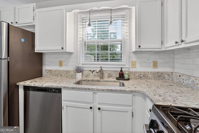 31 Sweetwater Pass, Powder Springs, GA 30127