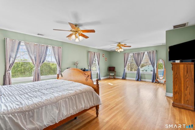 301 Buckingham Avenue, Milford, CT 06460