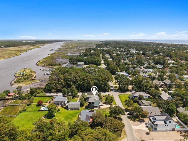 5106 E Yacht Club Dr., Oak Island, NC 28465