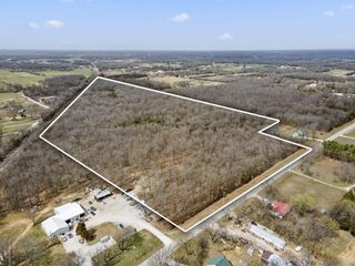 2007 North Farm Rd 89, Springfield, MO 65802