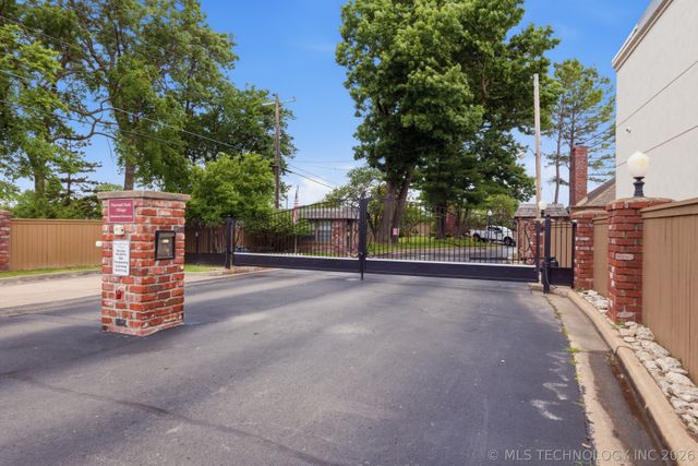 5206 S Harvard Avenue 105, Tulsa, OK 74135