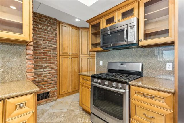 339 Edgerton Drive, San Bernardino, CA 92405