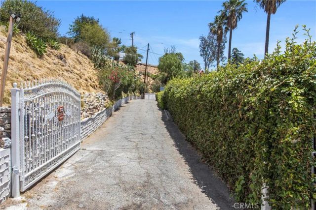 339 Edgerton Drive, San Bernardino, CA 92405