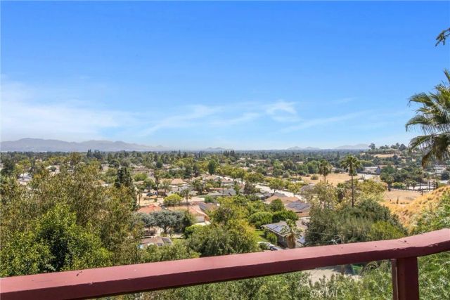 339 Edgerton Drive, San Bernardino, CA 92405