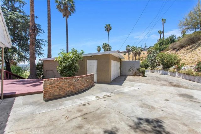 339 Edgerton Drive, San Bernardino, CA 92405