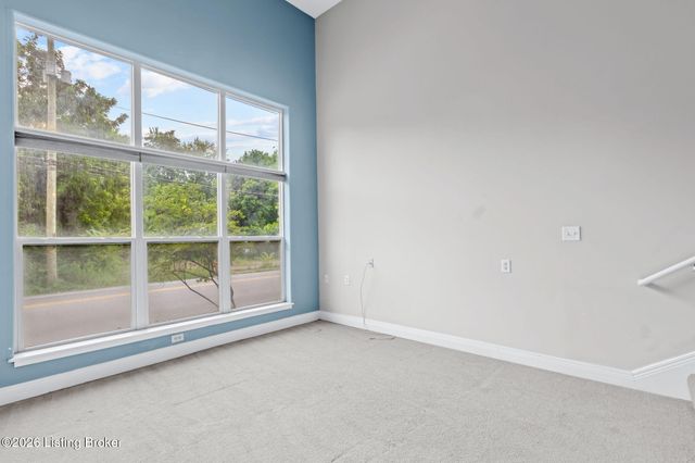 2411 Brownsboro Rd APT 101, Louisville, KY 40206