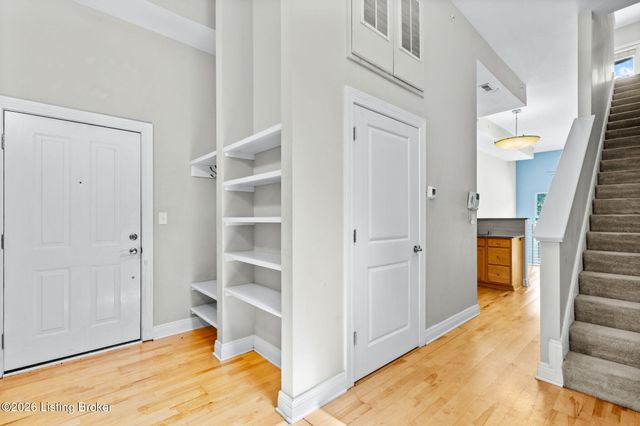 2411 Brownsboro Rd APT 101, Louisville, KY 40206