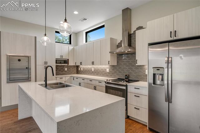 2260 Glenn Street, Colorado Springs, CO 80904