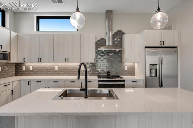 2260 Glenn Street, Colorado Springs, CO 80904