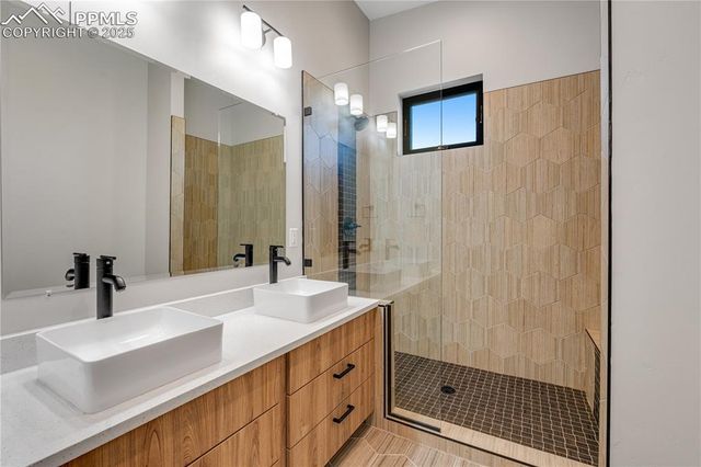 2260 Glenn Street, Colorado Springs, CO 80904