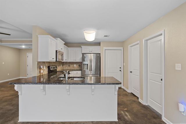 579 Crepe Myrtle Loop, Cabot, AR 72023