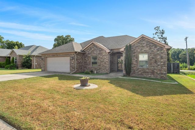 579 Crepe Myrtle Loop, Cabot, AR 72023